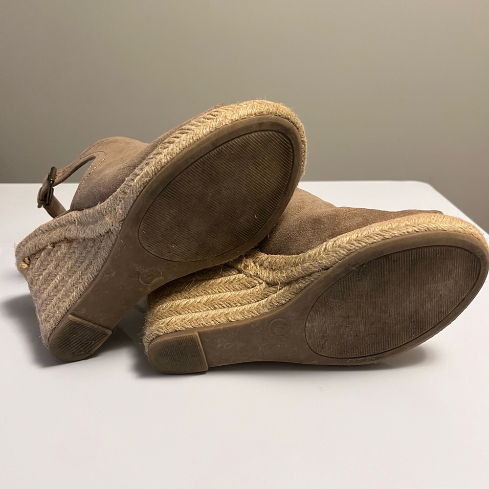 Universal Thread Wedge Sandals - Picture 6 of 8